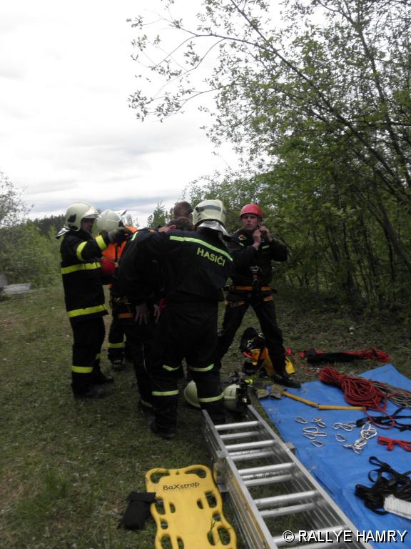 06.jpg - Úkol č.4 - vytažení osoby z drtičové šachty